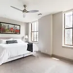 2Br Luxury Apartment With Rooftop Deck & Pool